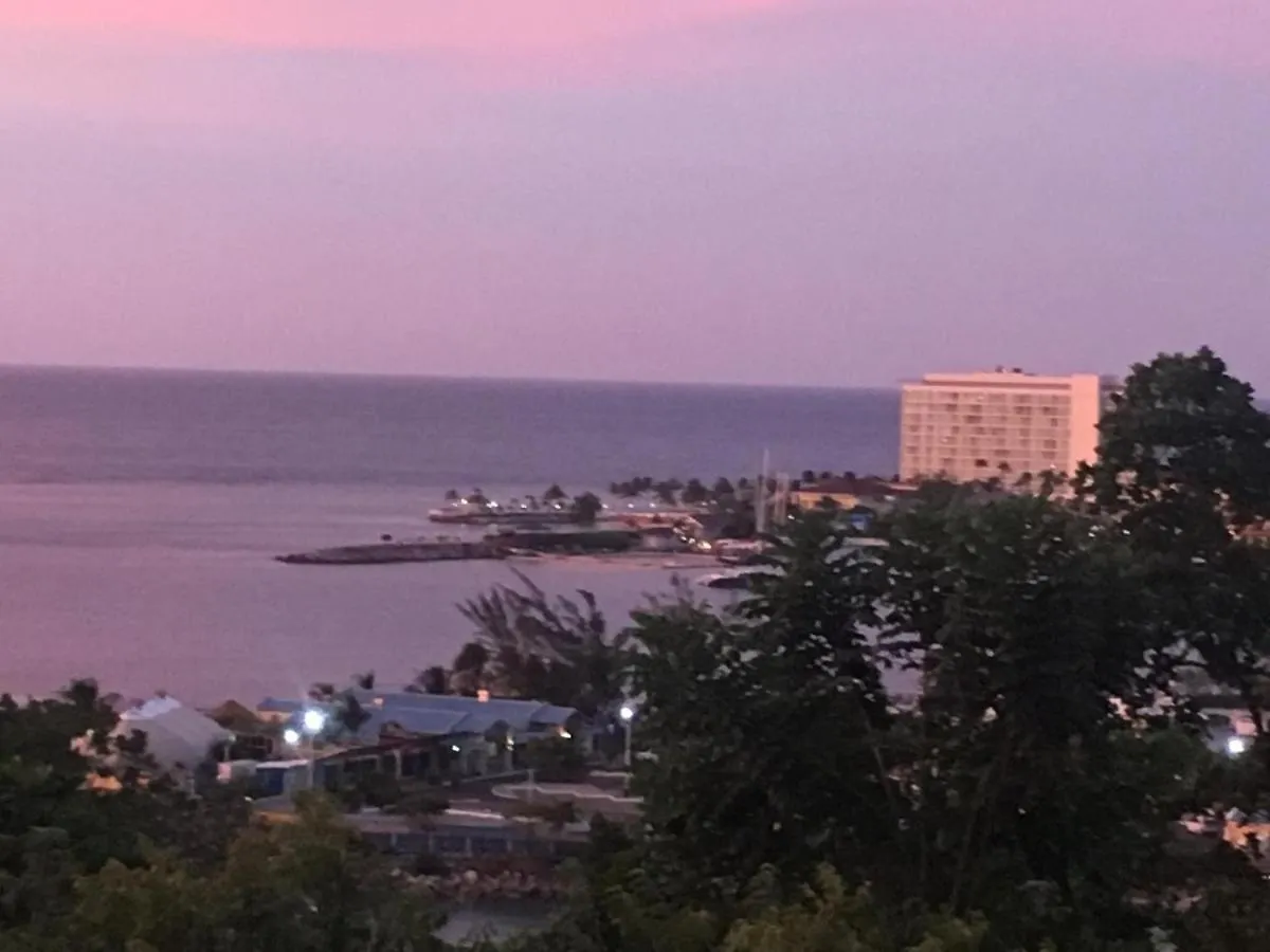 Sea View Gem At Columbus Heights Apartment Ocho Rios